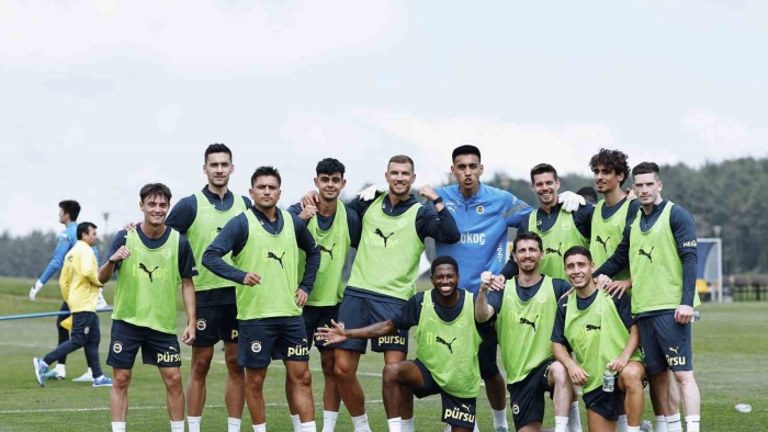 Fenerbahçe, yeni sezon hazırlıklarını sürdürdü
