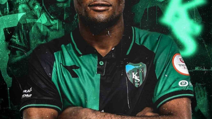 Kocaelispor, Emmanuel Lawal’ı renklerine bağladı