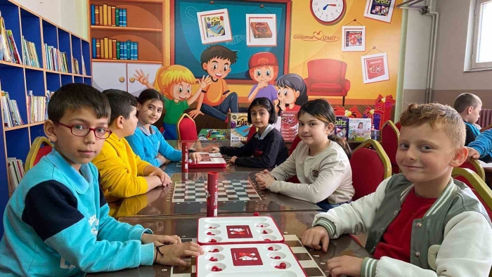 Tavşantepe İlkokulu’na akıl ve zeka oyunları sınıfı kazandırıldı
