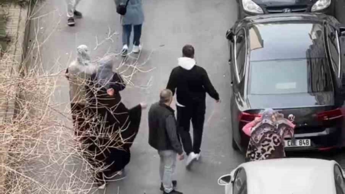 İstanbul’da “bina kötü kokuyor” tepkisi meydan kavgasına dönüştü: Ortalık karıştı