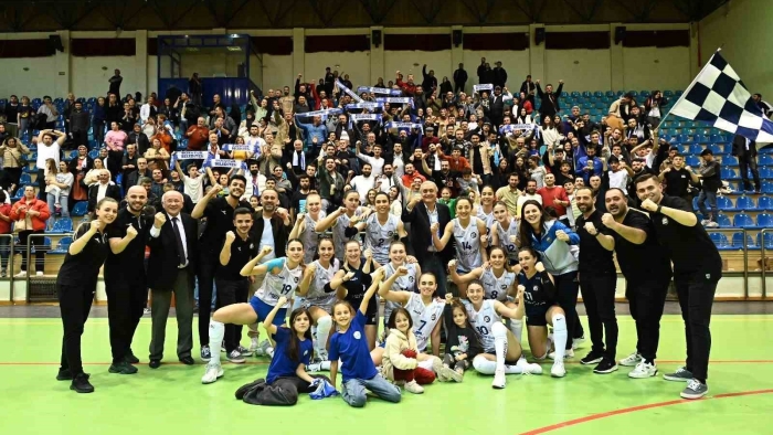 “Bizim Kızlar” finalde