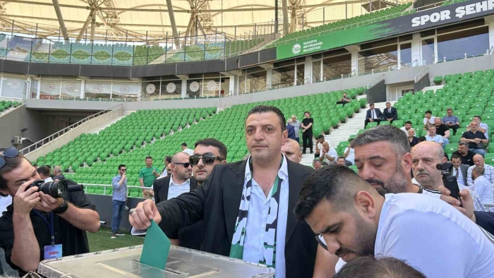 Sakaryaspor’un yeni başkanı Gökhan İn oldu