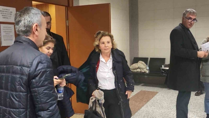 FETÖ’den yargılanan Nazlı Ilıcak: ‘‘Öz eleştiri yapmak istiyorum, FETÖ’yü yanlış değerlendirdim, eksik bilgilere sahiptim’’