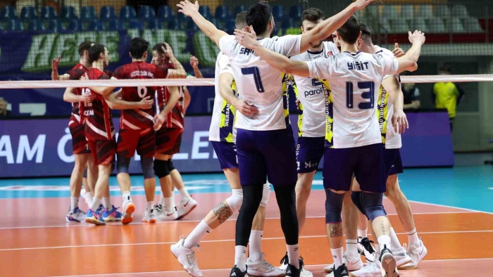 Fenerbahçe, Kupa Voley’de yarı finale yükseldi