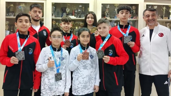 Darıca'nın minik sporcuları Türkiye Şampiyonası’na damga vurdu!