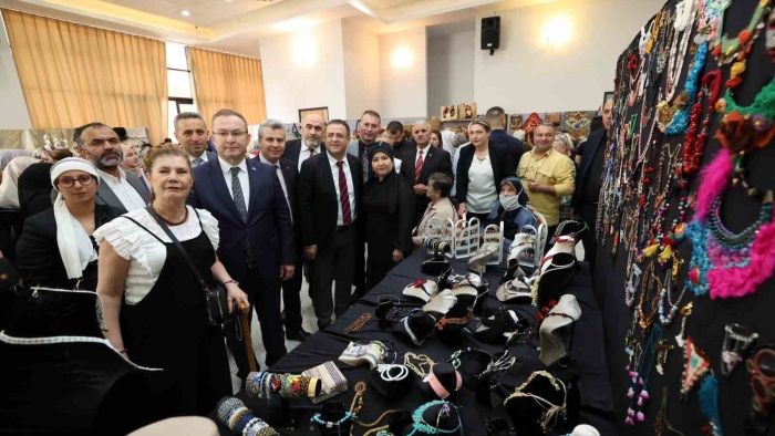 Başkan Gökçe’den kursiyerlere: "Bu kıymetli eserleri ekonomiye kazandıracağız"