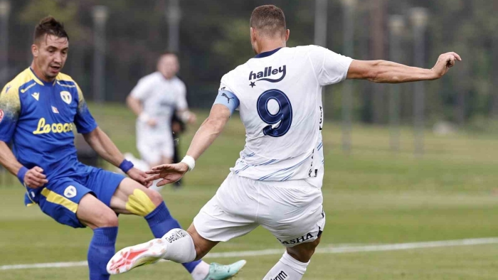 Fenerbahçe, hazırlık maçında Petrolul Ploiesti’yi 2-1 mağlup etti