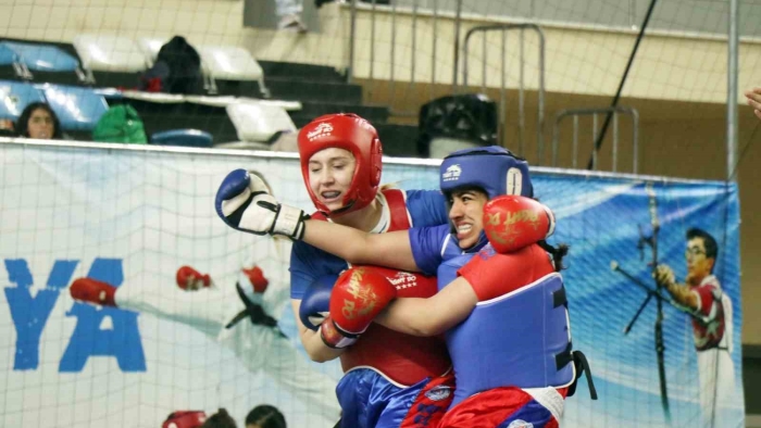 Wushu Okul Sporları Türkiye Şampiyonası’nde 50 ilden gelen 959 sporcu, dereceye girmek için ter döküyor