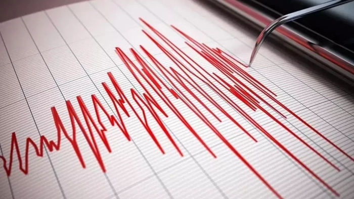 İzmir Dikili’de 4 Büyüklüğünde Deprem