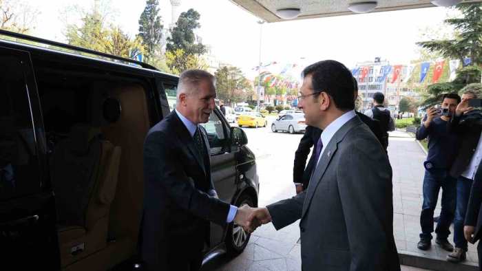 İstanbul Valisi Davut Gül’den İmamoğlu’na tebrik ziyareti