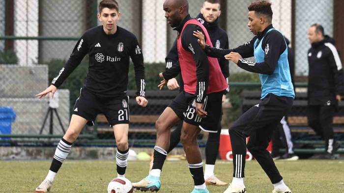 Beşiktaş’ta, Ernest Muçi ve Al-Musrati ilk antrenmanına çıktı
