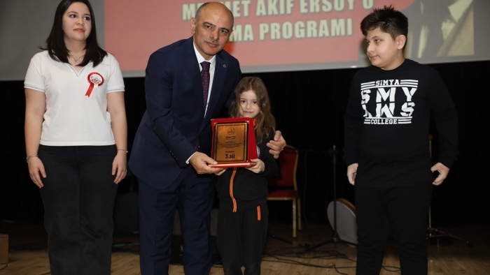 Körfez’de İstiklal Marşı’nın Kabulü ve Mehmet Akif Ersoy Anıldı