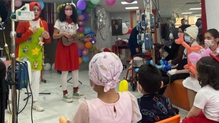 Büyükşehir, 23 Nisan'da hastanedeki çocukları unutmadı