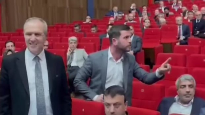 Başkan Hürriyet’ten Büyükşehir Belediye Başkanı Büyükakın’a Sert Tepki